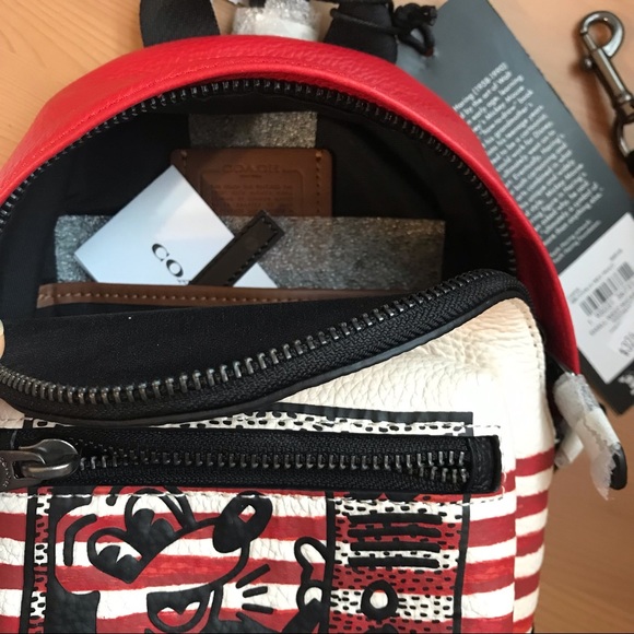 ❤️🐭 Coach Disney Mickey Mouse X Keith Haring Small West Backpack Crossbody - Picture 9 of 11